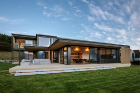 Platinum Ridge - Lake Views